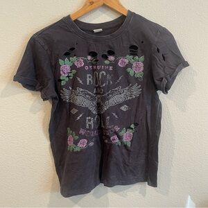 Vibe’N rock n roll world tour distressed gray tshirt size small